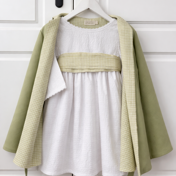 conjunto niñas arras con capa y fajín Lola Likes